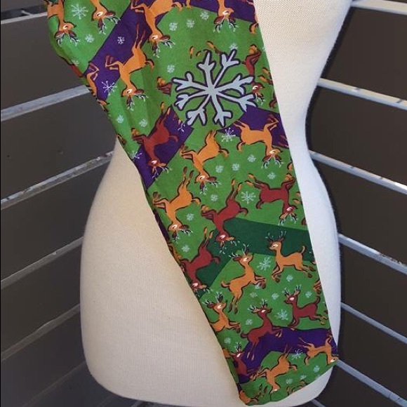 Lularoe Christmas Tall and Curvy Leggings - Picture 2 of 2